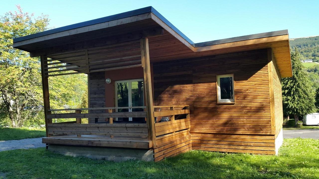 Camping Les Vernieres La Bourboule Sancy Buitenkant foto