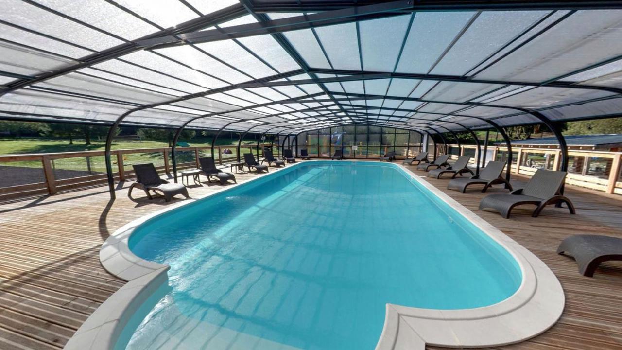 Camping Les Vernieres La Bourboule Sancy Buitenkant foto
