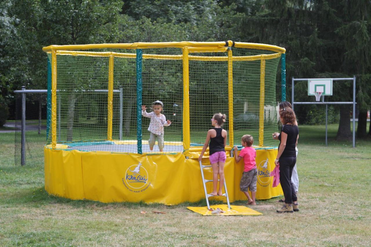 Camping Les Vernieres La Bourboule Sancy Buitenkant foto