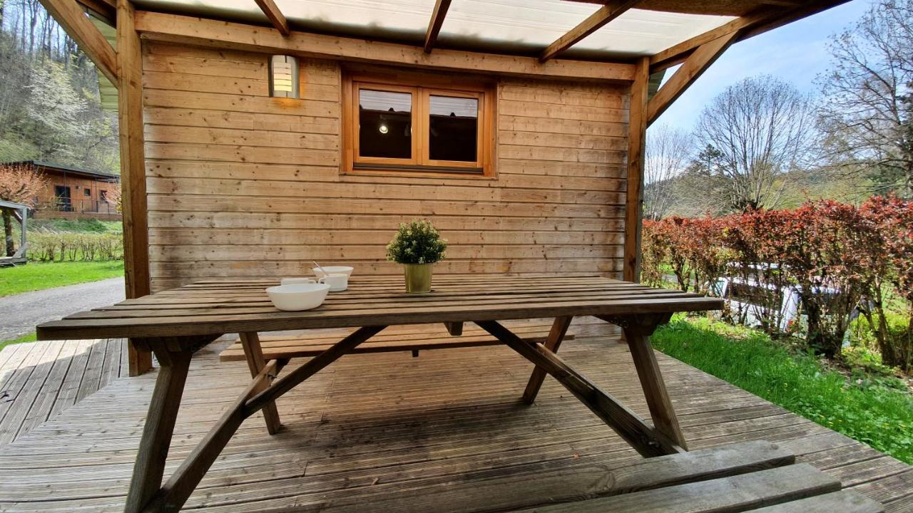 Camping Les Vernieres La Bourboule Sancy Buitenkant foto