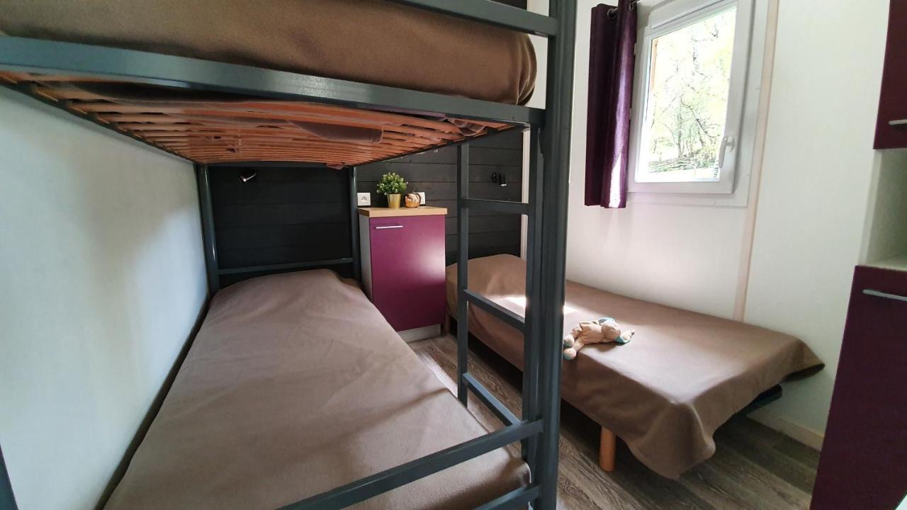 Camping Les Vernieres La Bourboule Sancy Buitenkant foto